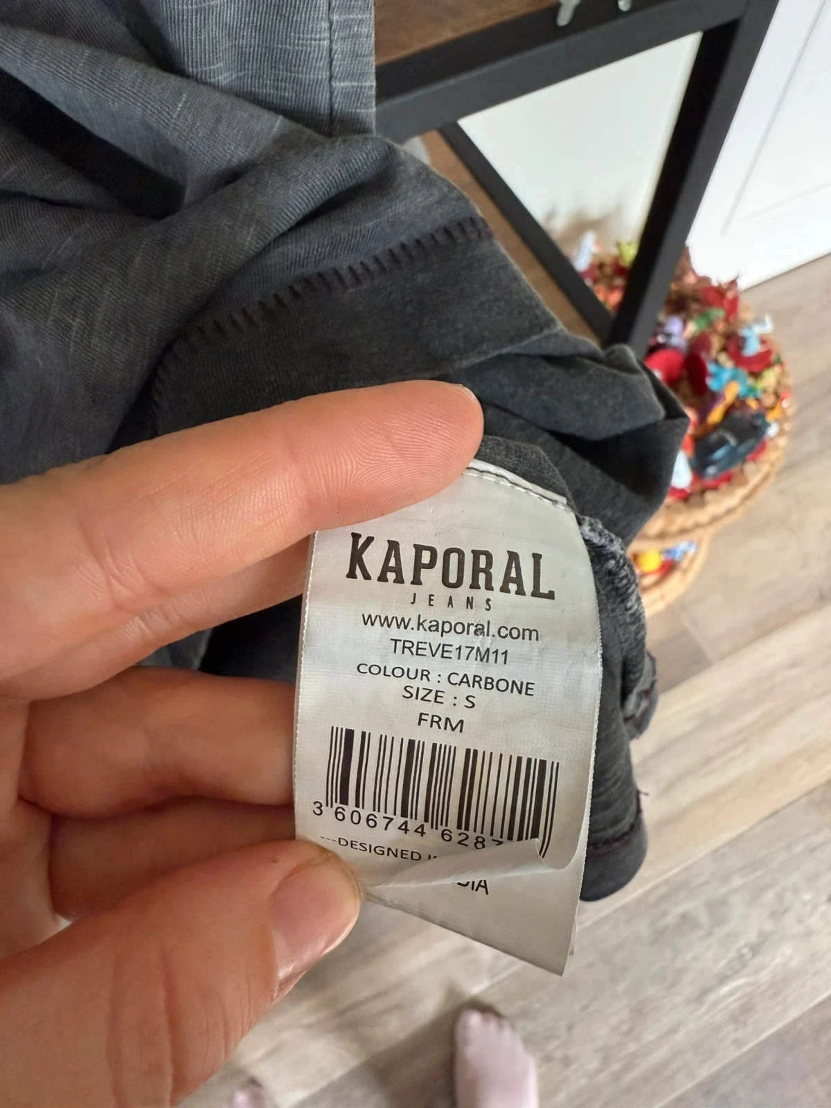T-shirt – photo 4
